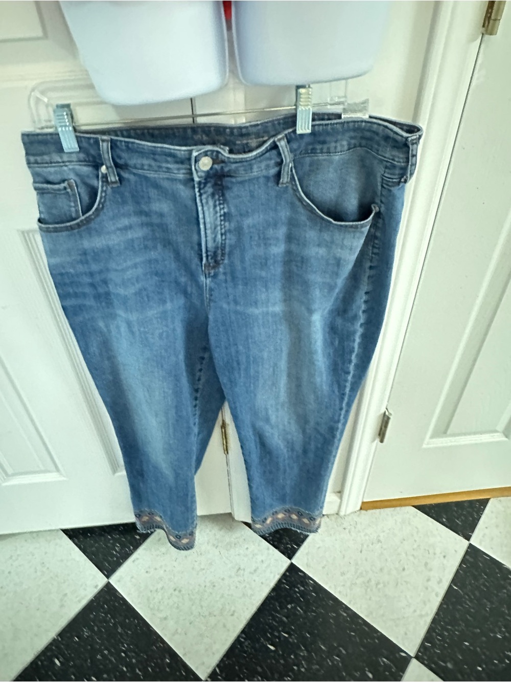 Chico's Blue Cropped Women's Jeans with Decorative Hem